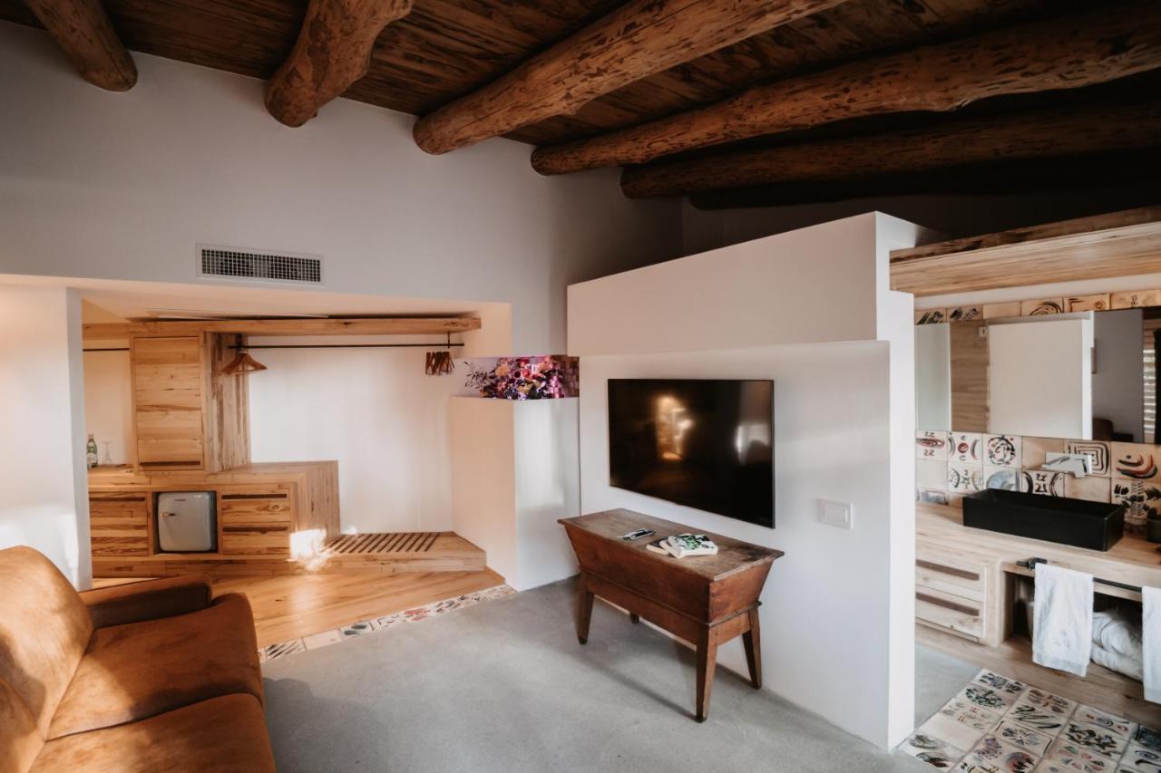 Praia Art Resort - Small Luxury Hotels Of The World (Adults Only) Le Castella  Eksteriør bilde
