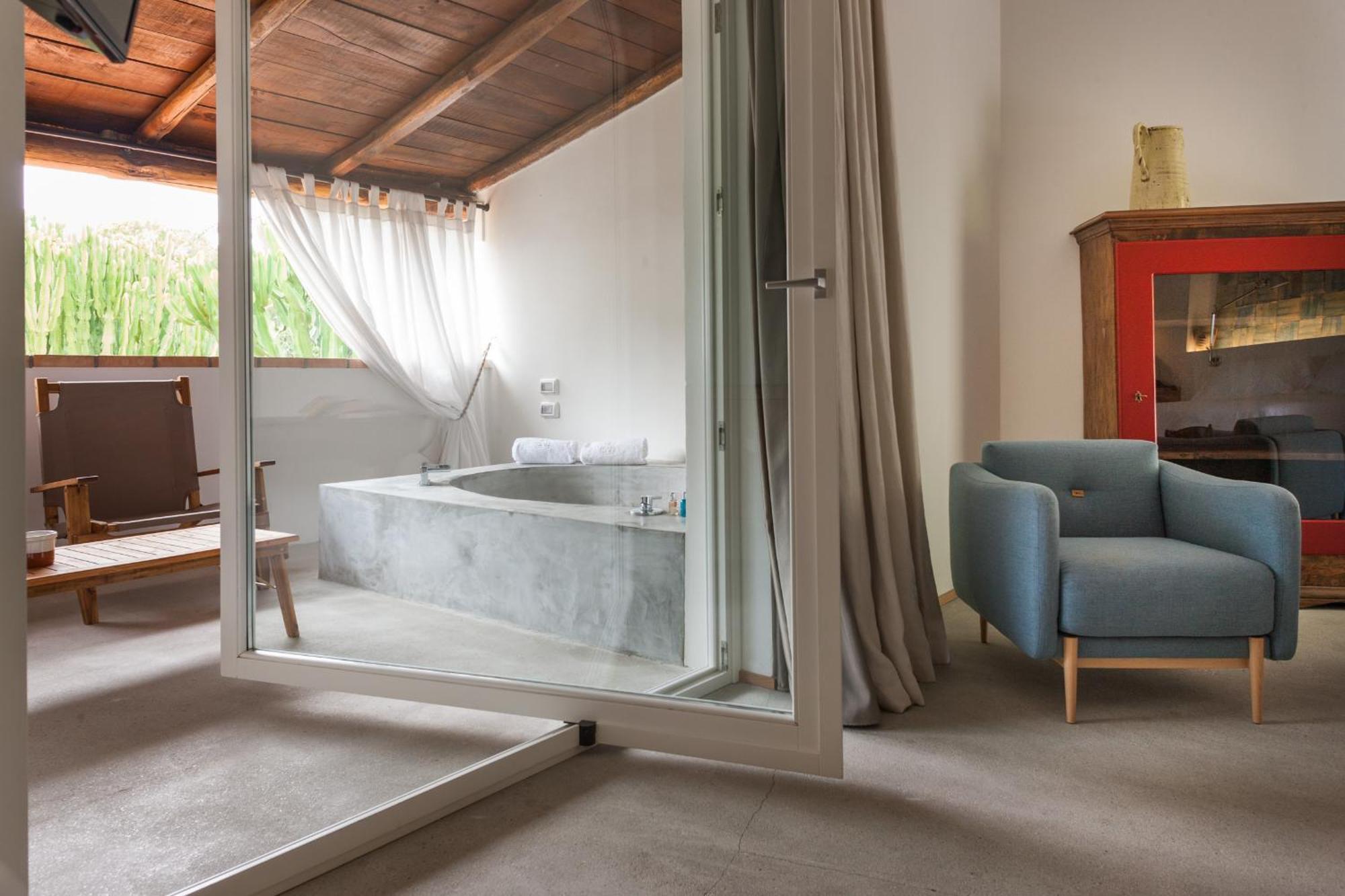 Praia Art Resort - Small Luxury Hotels Of The World (Adults Only) Le Castella  Eksteriør bilde
