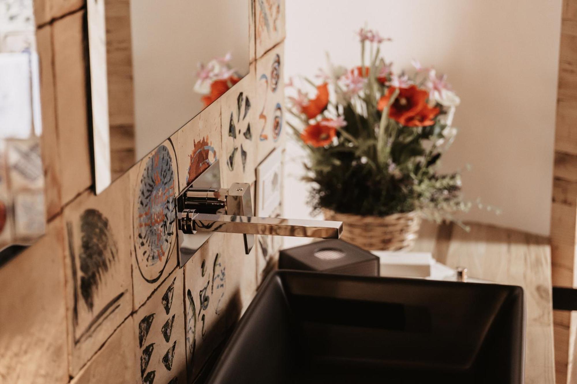 Praia Art Resort - Small Luxury Hotels Of The World (Adults Only) Le Castella  Eksteriør bilde